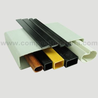 Ekstruderte rør i glassfiberform